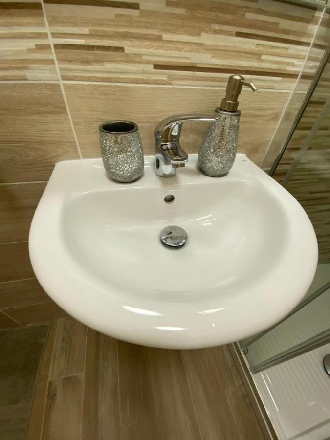 Atena Apartments B&B Gold Pescara Buitenkant foto