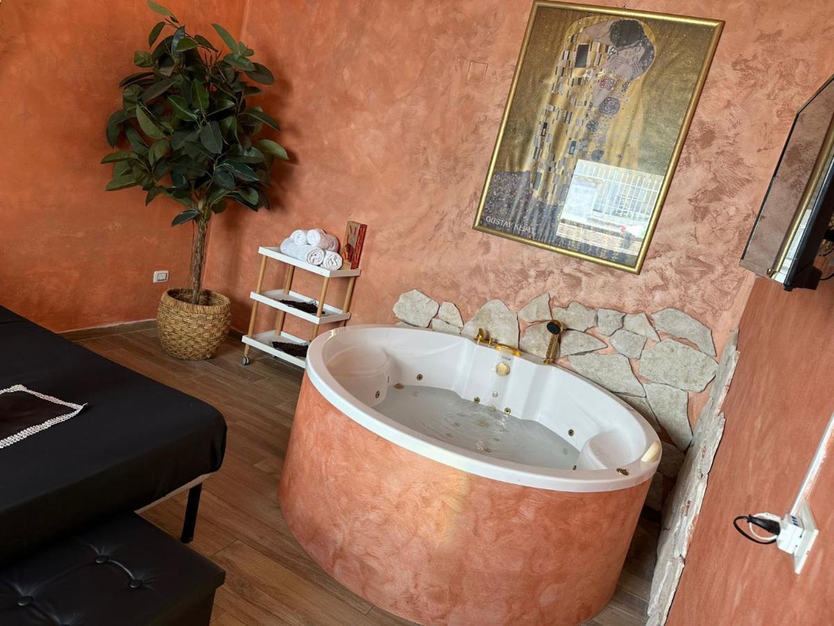 Atena Apartments B&B Gold Pescara Buitenkant foto